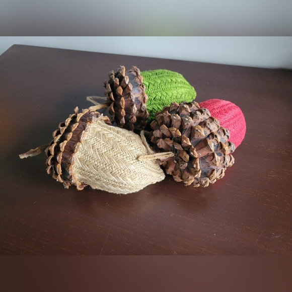 Handmade Decor Sweater Knit Jumbo Pincones, Set of 3 - Picture 3 of 5